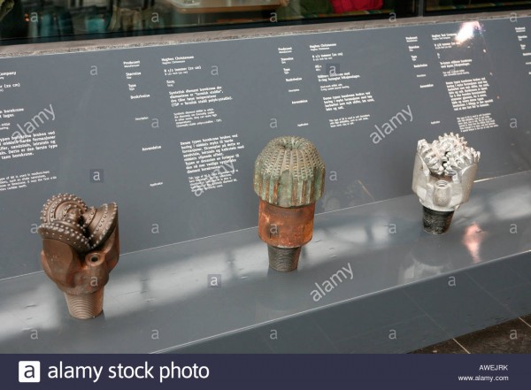 various-drill-bits-at-the-petroleum-museum-stavanger-european-capital-AWEJRK.jpg
